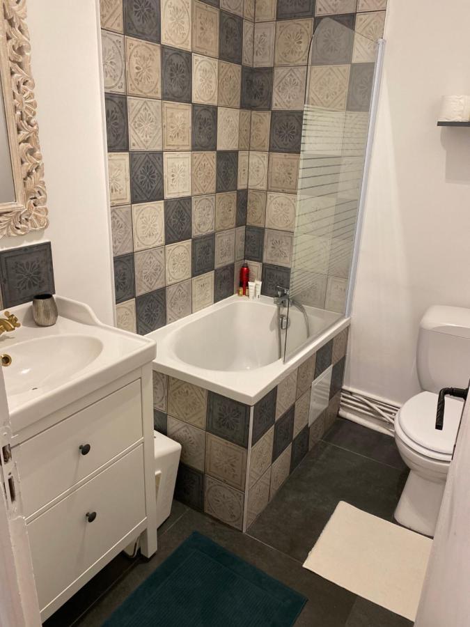 Propre Spacieux Renove Pratique Proche Centre Montceau-les-Mines Dış mekan fotoğraf